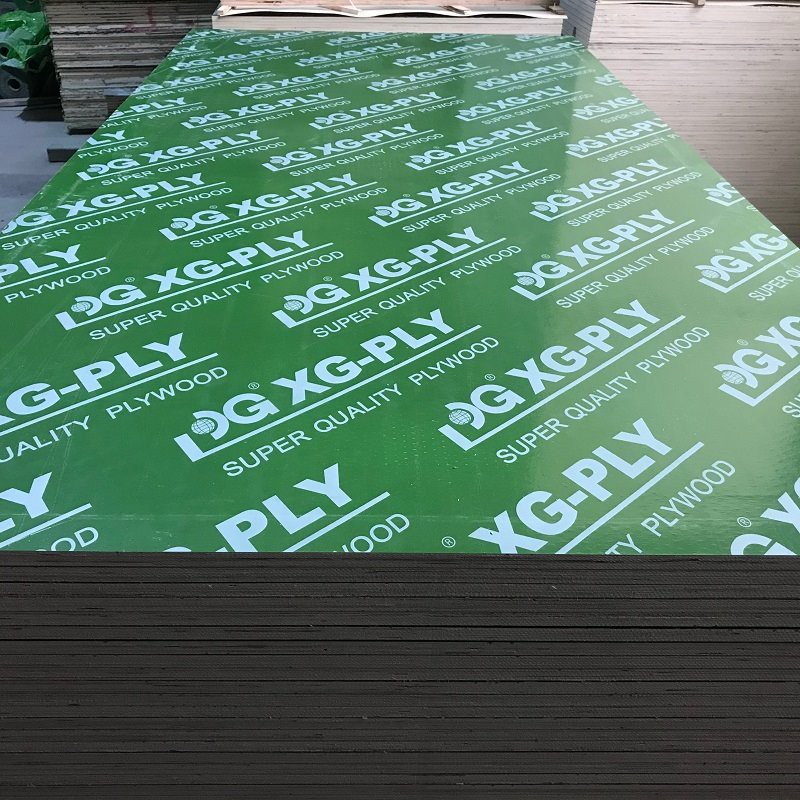 Green plastic film faced plywood