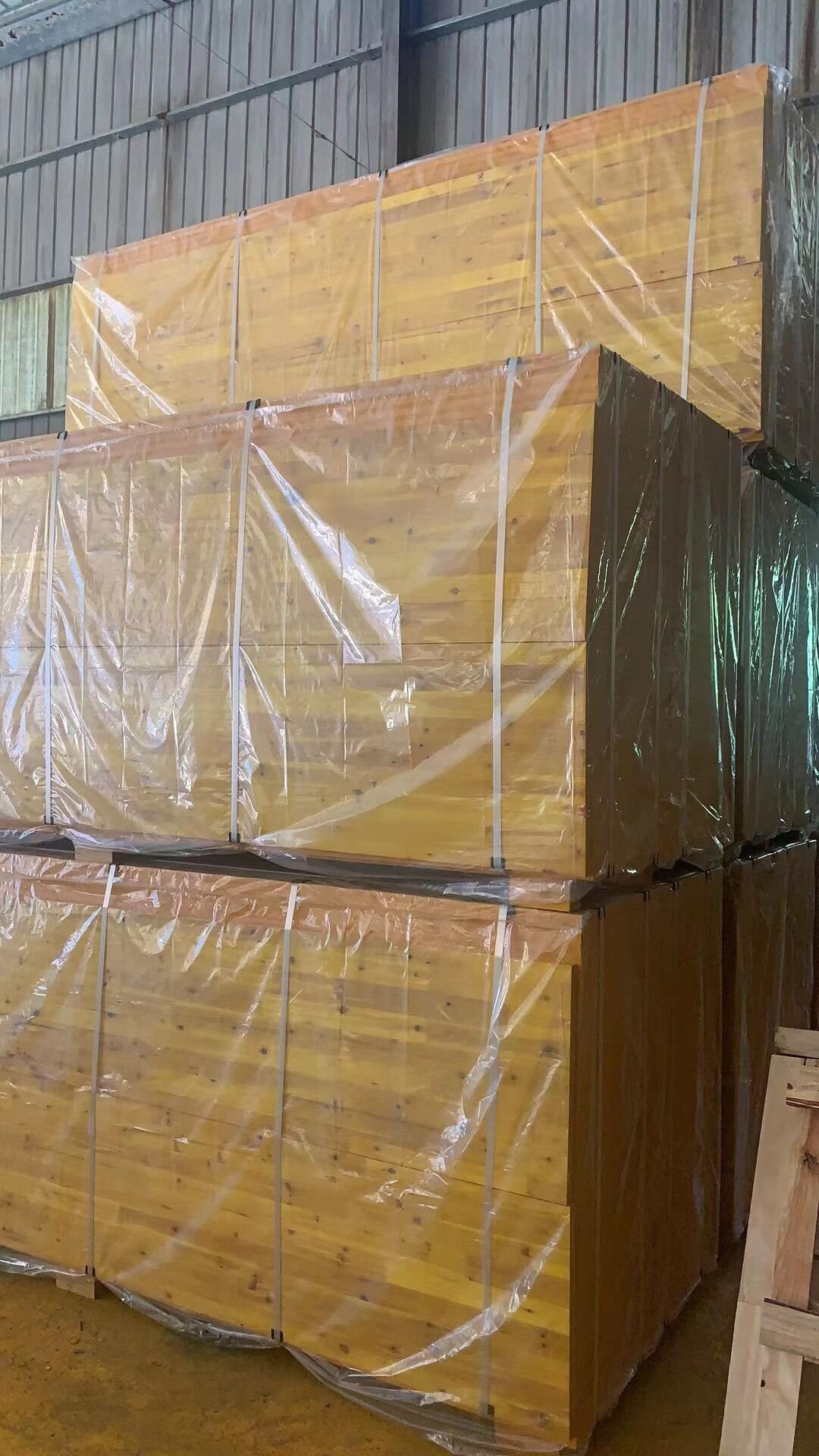 product-580-580 3-PLY SHUTTERING PANEL