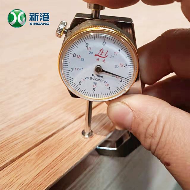 1220*2440mm High Quality E1 Pine Furniture Commercial Plywood Pine CDX Marine Construction Plywood Sheet