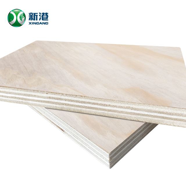 1220*2440mm Pine Plywood Outdoor Commercial Plywood
