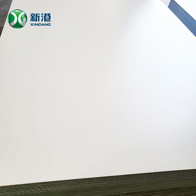 18mm Waterproof Green MDF Board Laminated High Gloss Surface Paper For Furniture