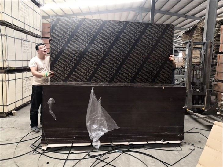 Black Brown Film Faced Plywood Anti-slip Marine Plywood For Construction