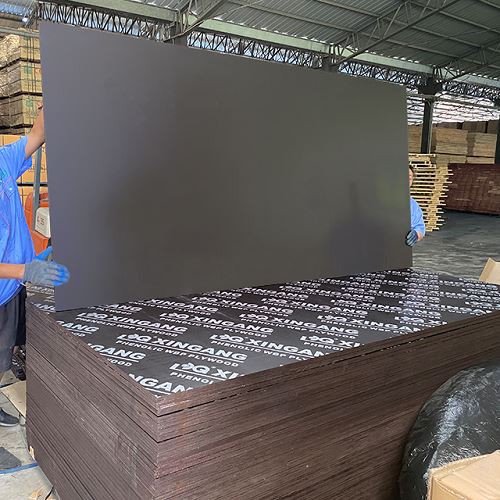 China Manufacturer Film Faced Plywood Black /Brown/Red High Quality