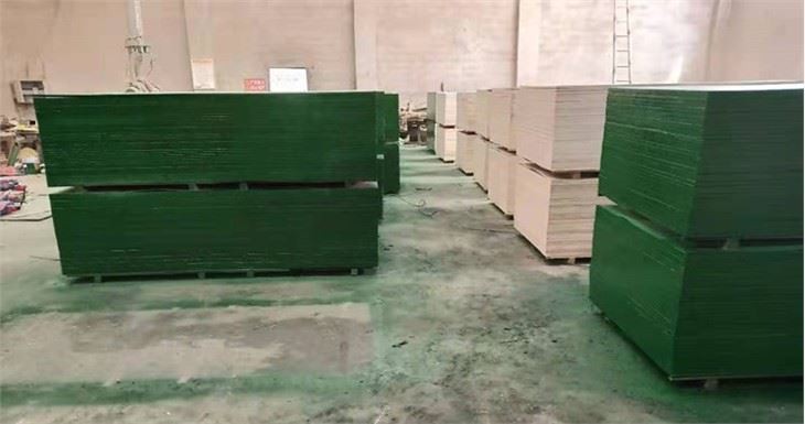Green FFP Plywood With High Quality PVC Film