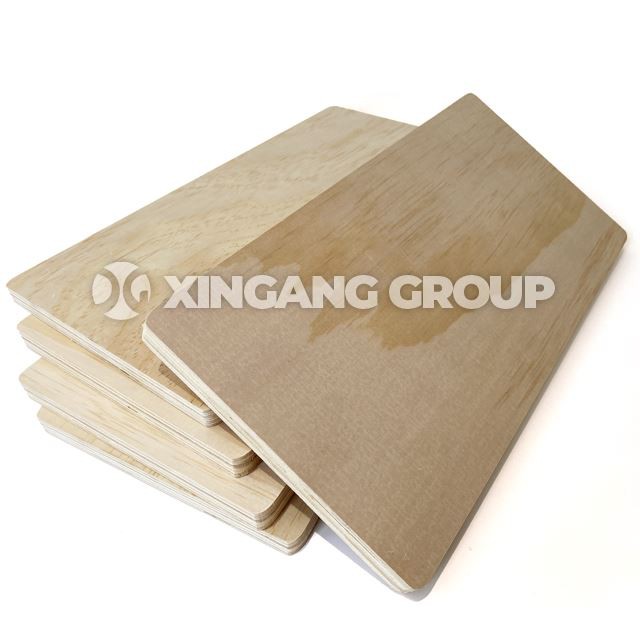 High Quality And Strength Pine Plywood