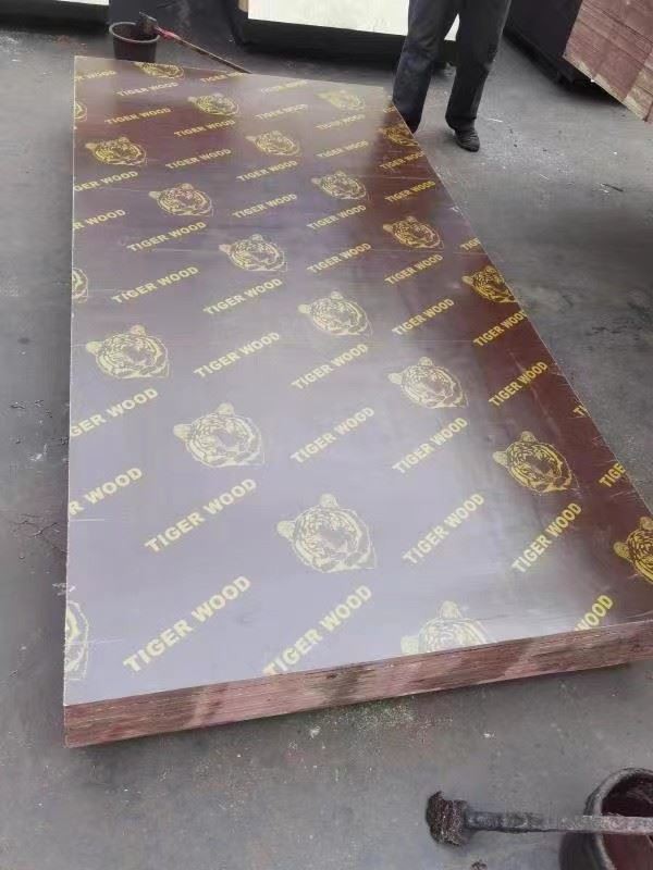 XINGANG BRAND ANTI-SLIP FILM FACED PLYWOOD