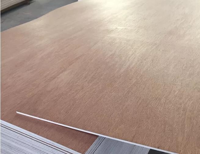 China Factory Pencil Cedar Plywood E1 Glue For Furniture